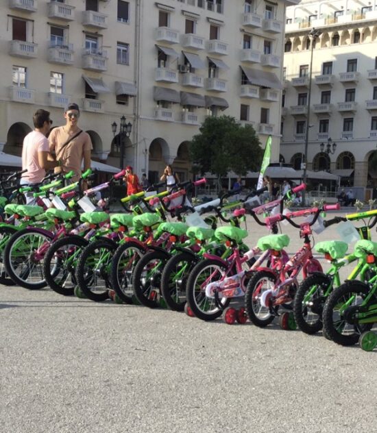 Bikes for refugees’ children